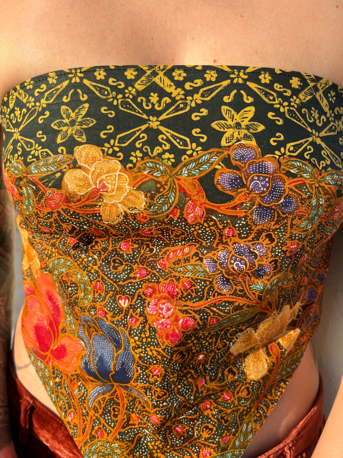 70’s BATIK BANDANA TOP