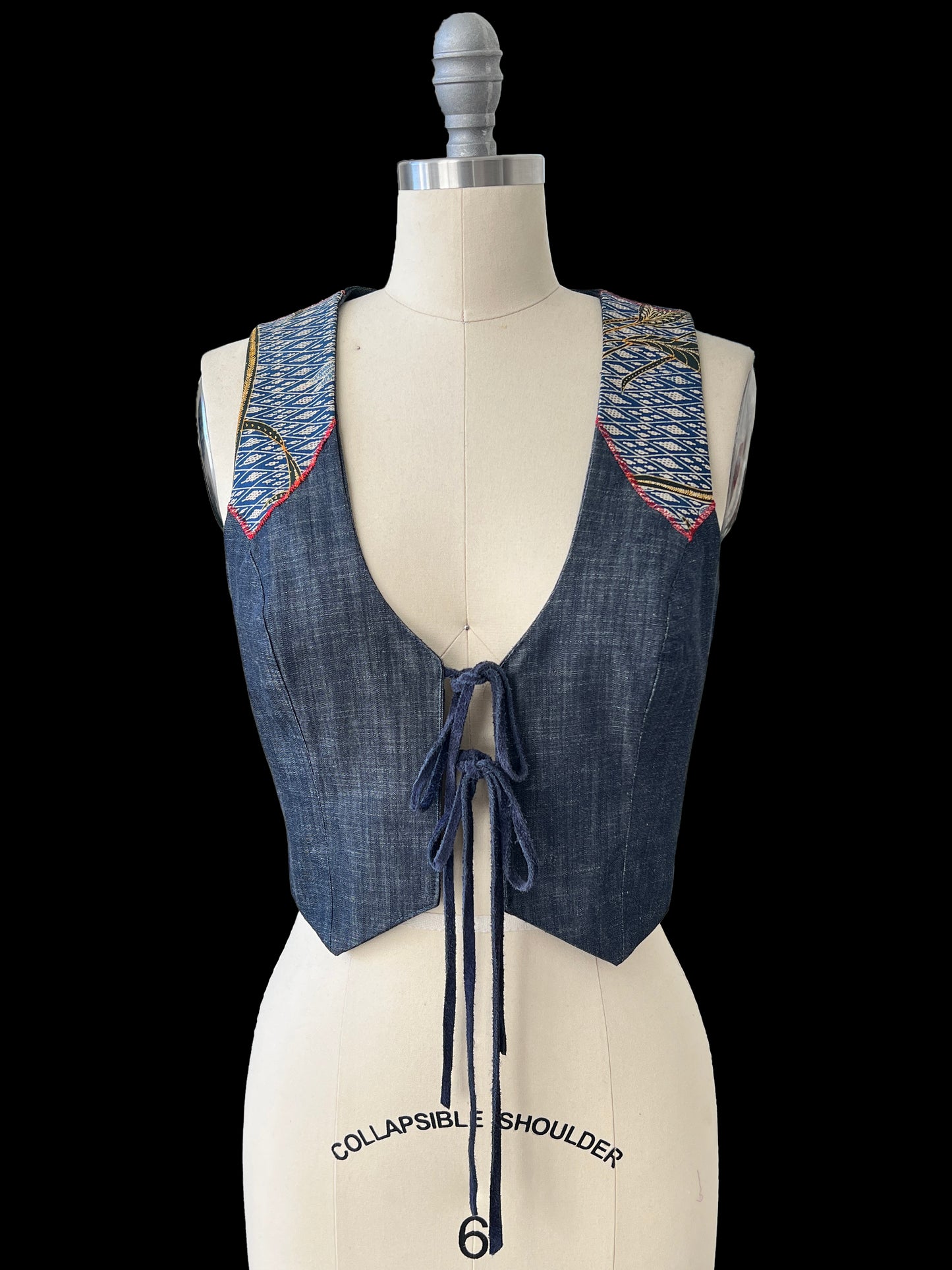RED DAHLIA VEST