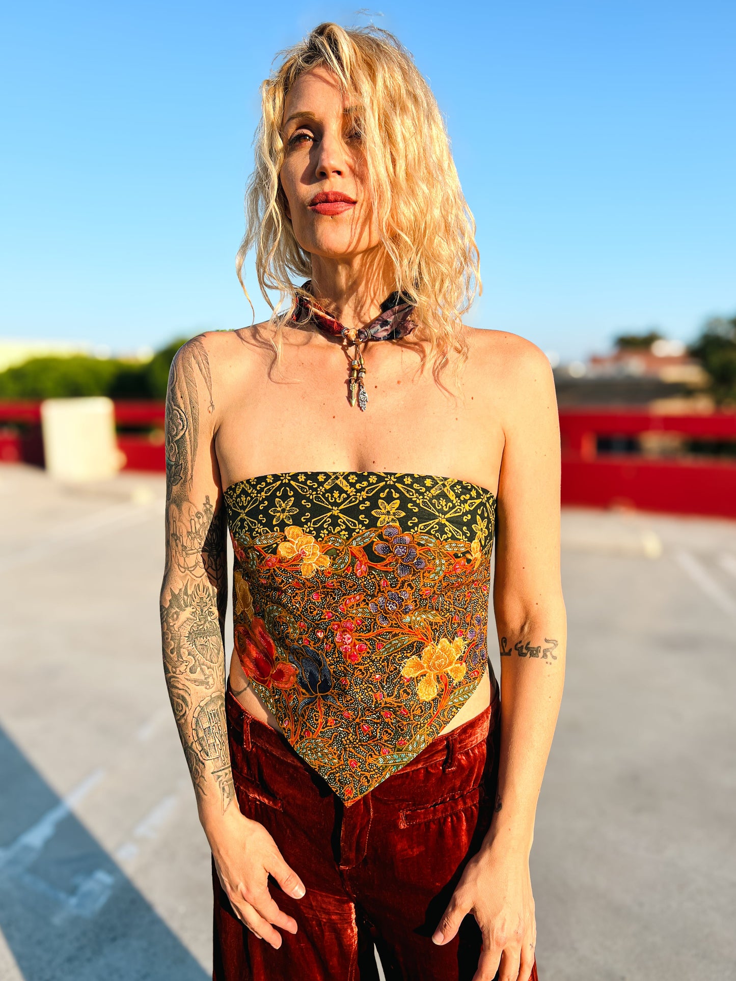 MIHITABEL GRILLCLOTH BOLO NECKLACE