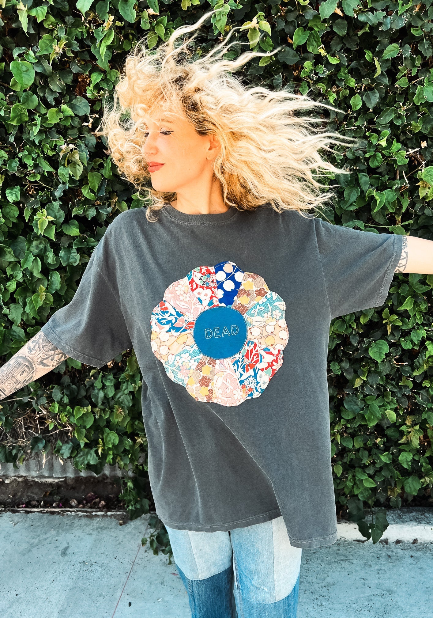 DAISY DEAD TEE (REGULAR FIT)