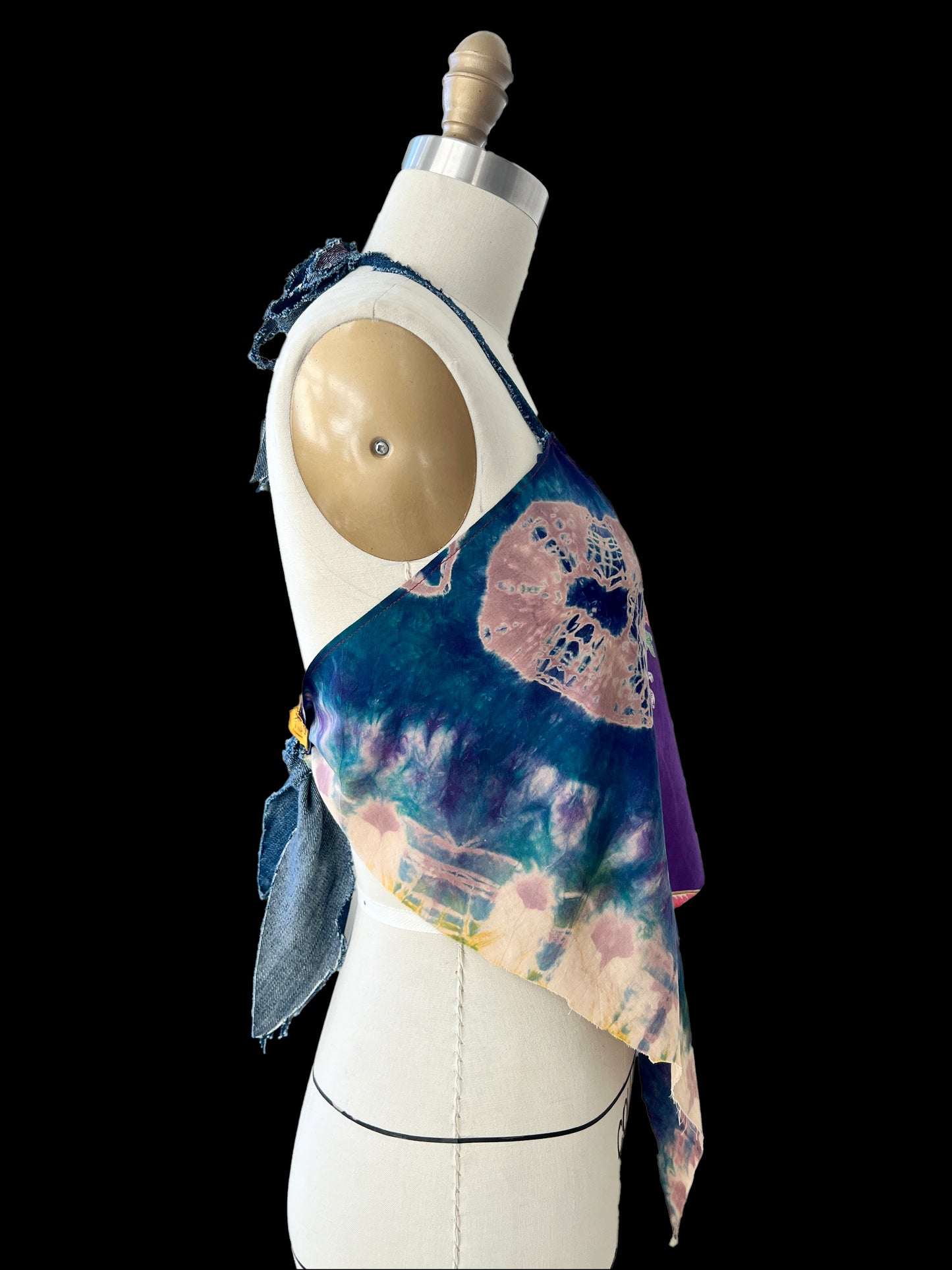 THE SPIN HALTER TOP