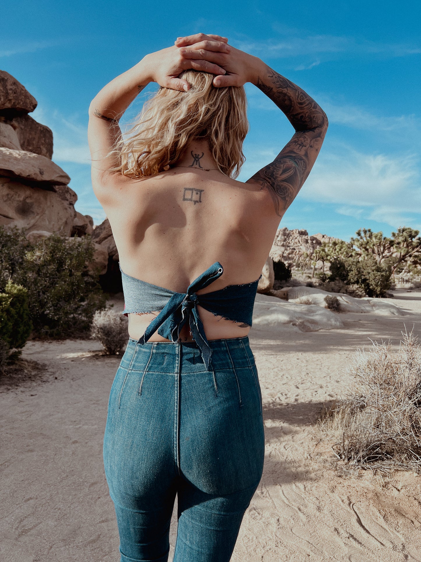 SUNSET BANDANA TOP