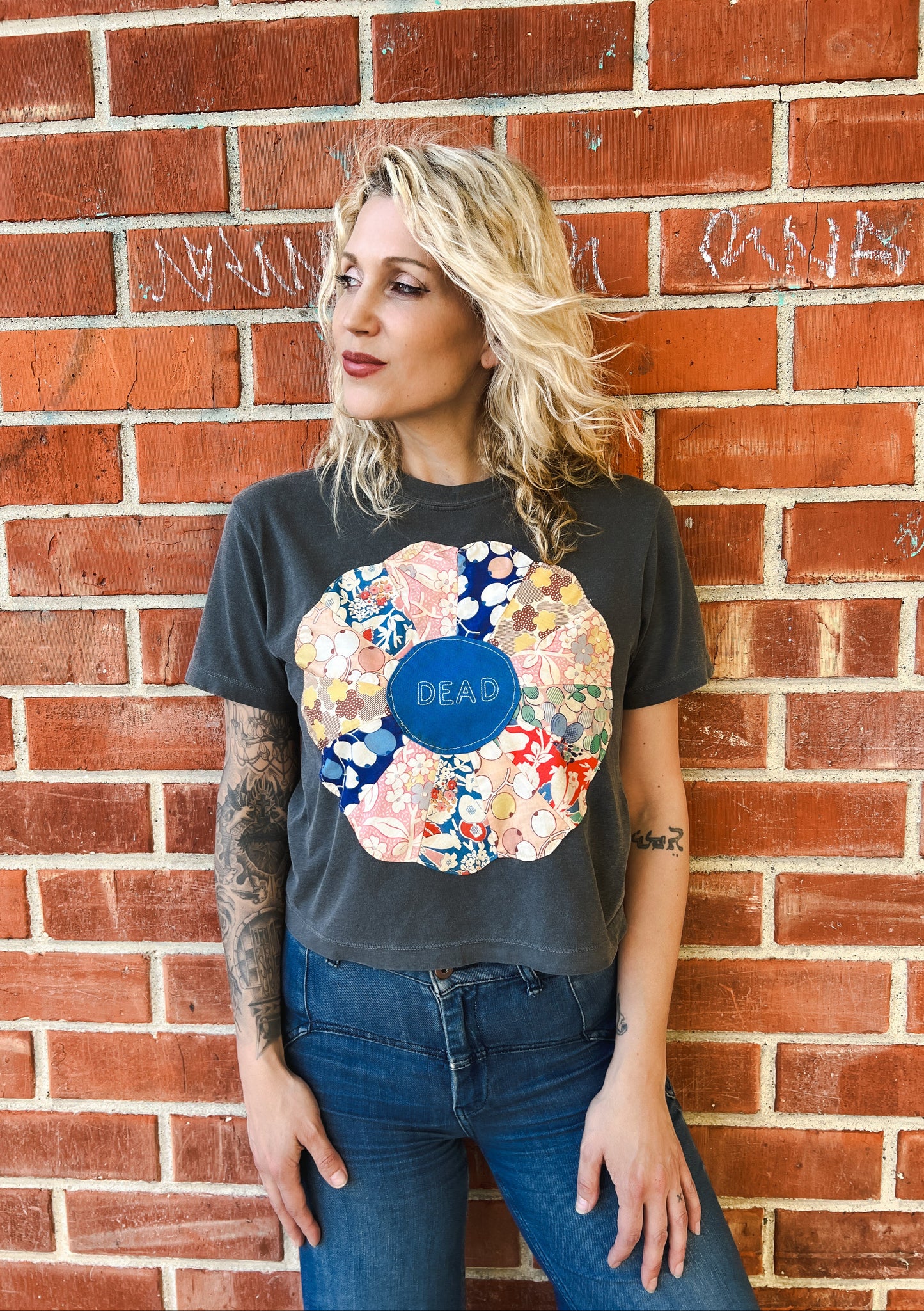 DAISY DEAD TEE (BOXY CROP)