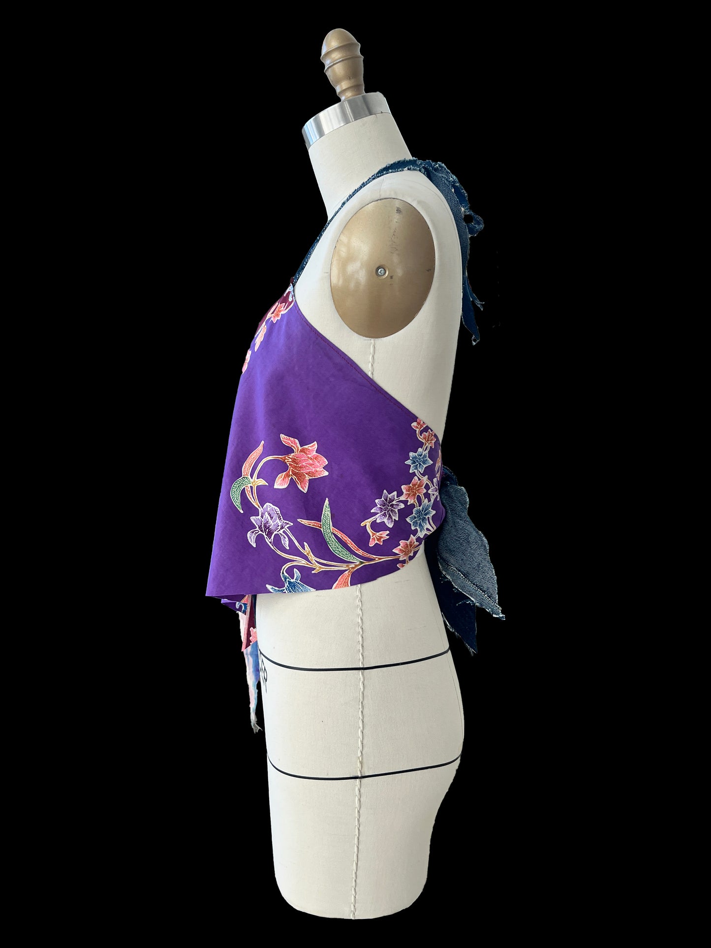 THE SPIN HALTER TOP